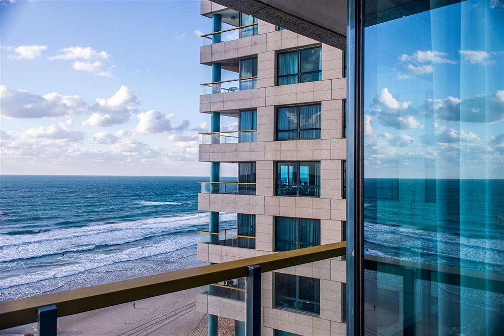 Herbert Samuel Okeanos Suites Herzilya Herzliya Exterior photo