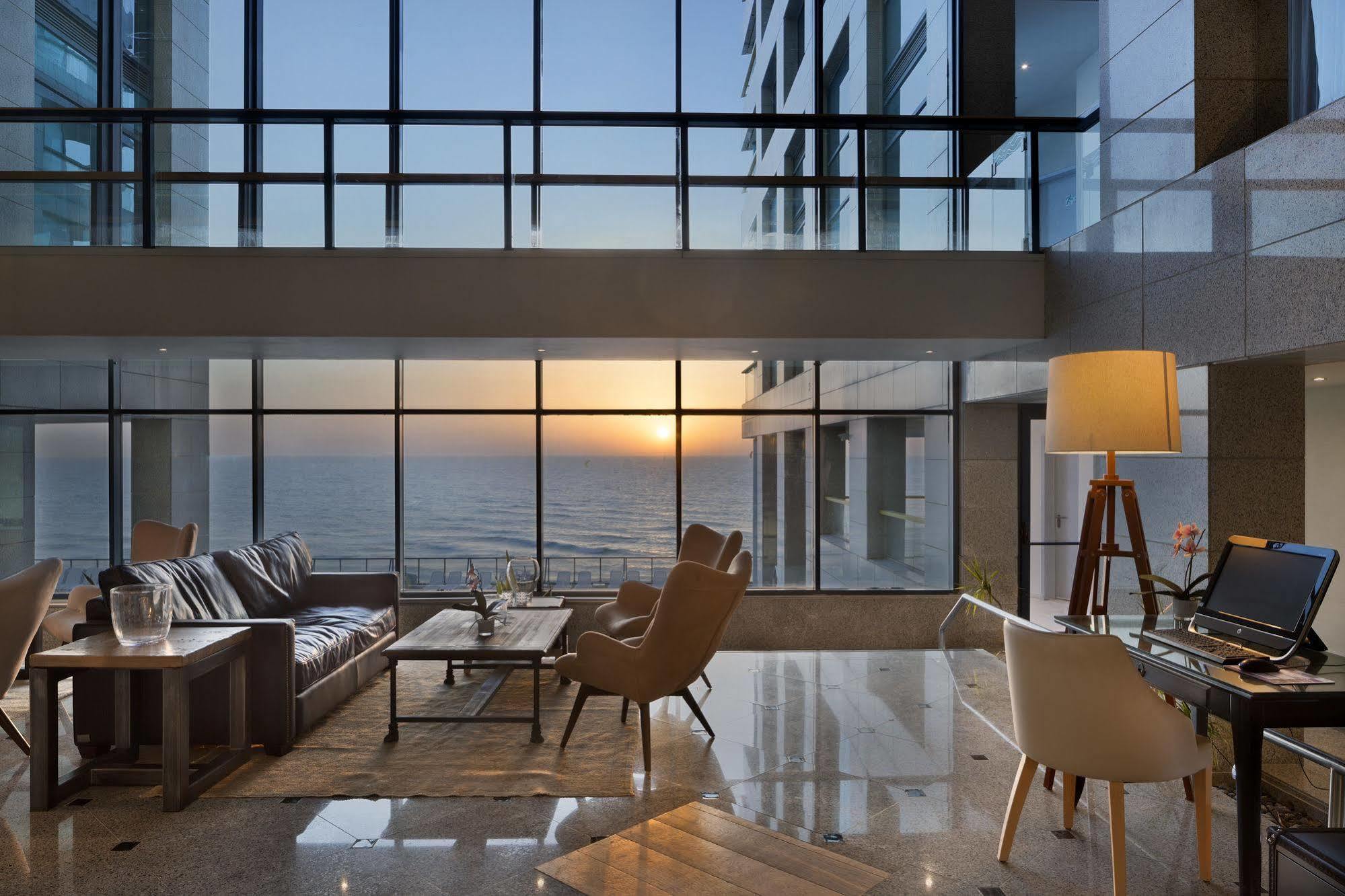 Herbert Samuel Okeanos Suites Herzilya Herzliya Exterior photo